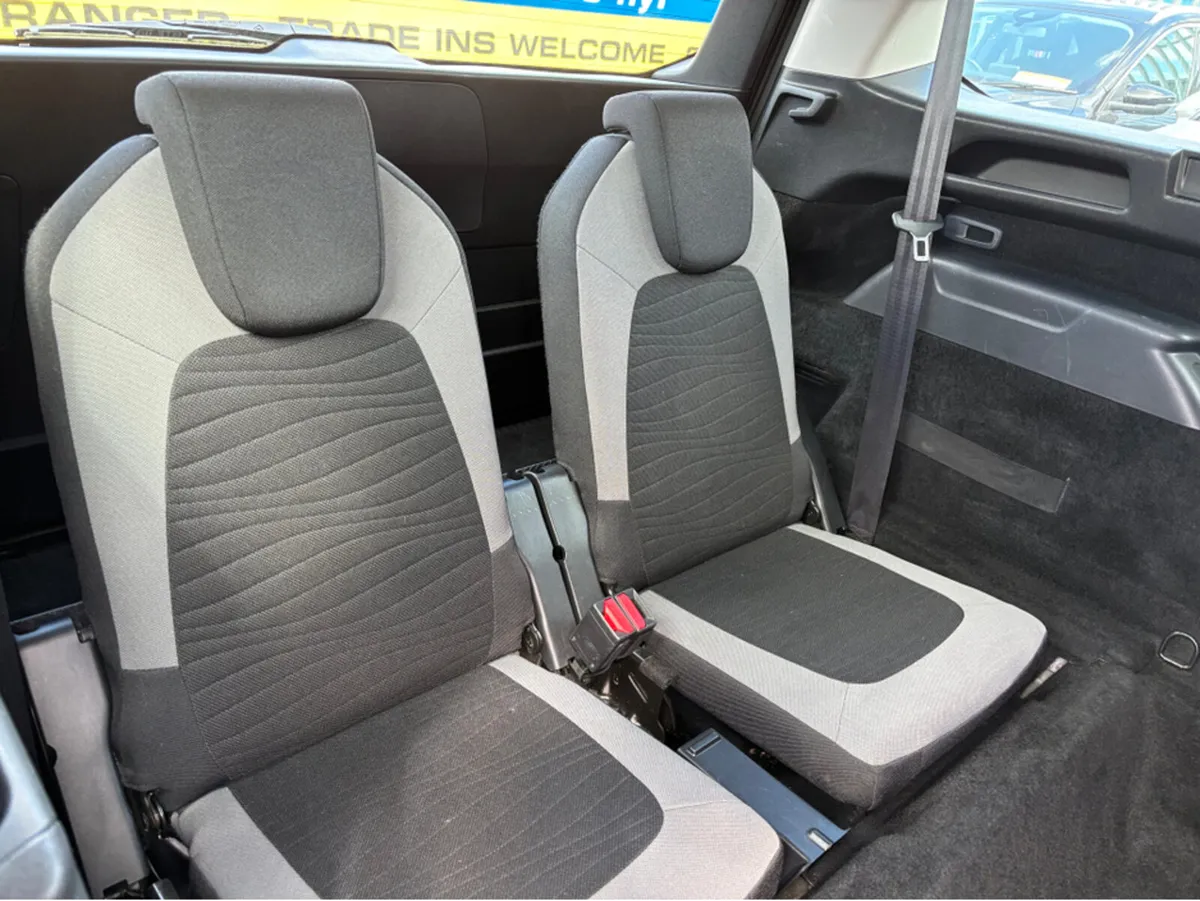 Citroen Grand C4 Picasso 1.6 E- HDI 115 VTR+ 5DR 7 - Image 3
