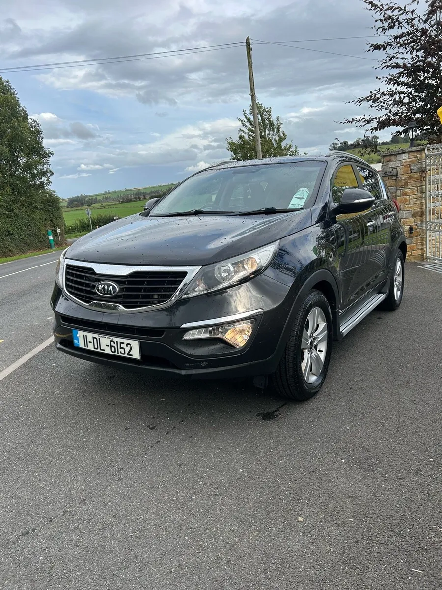 2011 Kia sportage - Image 2