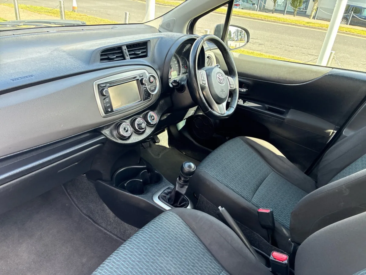 Toyota Yaris 1.0 LUNA 4DR - Image 3