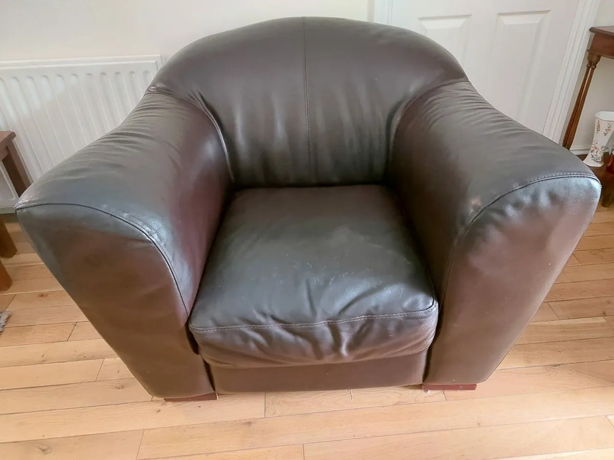 Couch & chair - Image 3