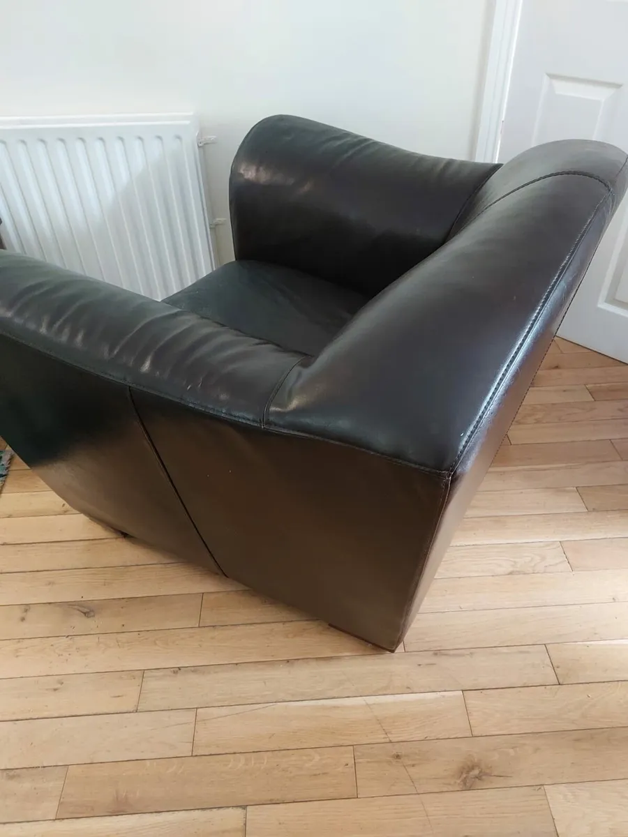 Couch & chair - Image 4