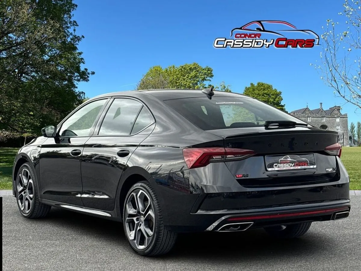 Skoda Octavia VRS TSI DSG  hybrid - Image 3