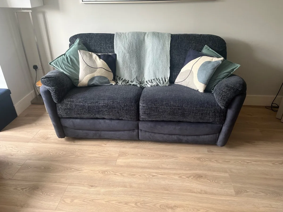 3 seater recliner sofa
