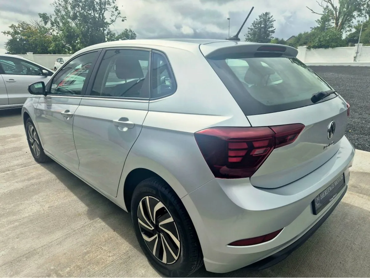 Volkswagen Polo 1.0 MPI Manual 5speed 80hp 5DR - Image 3