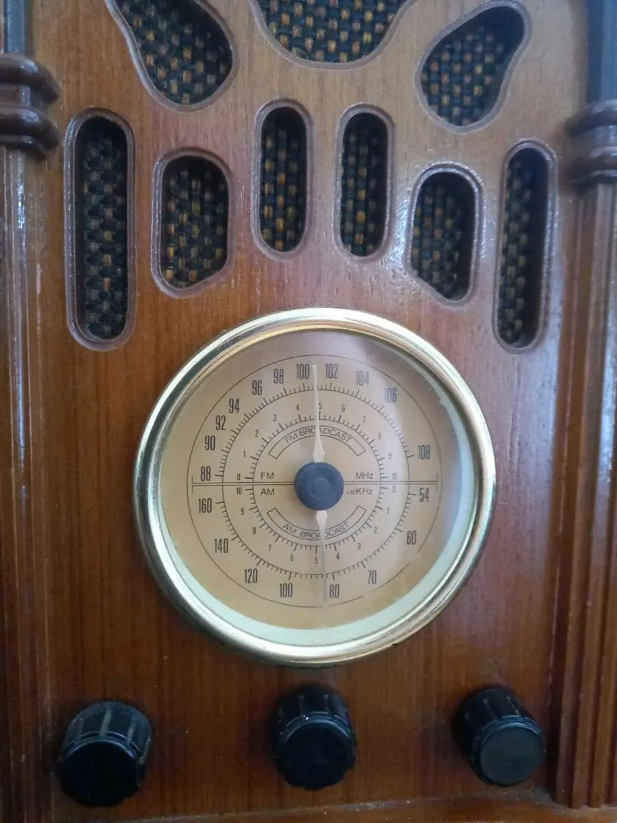 Vintage style Radio - Image 2