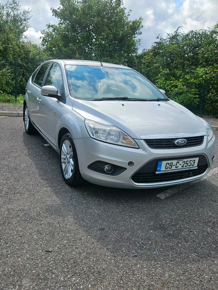 2009 ford focus - Image 2