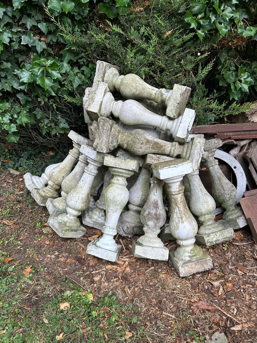 Approximately 20 balustrades - Image 1