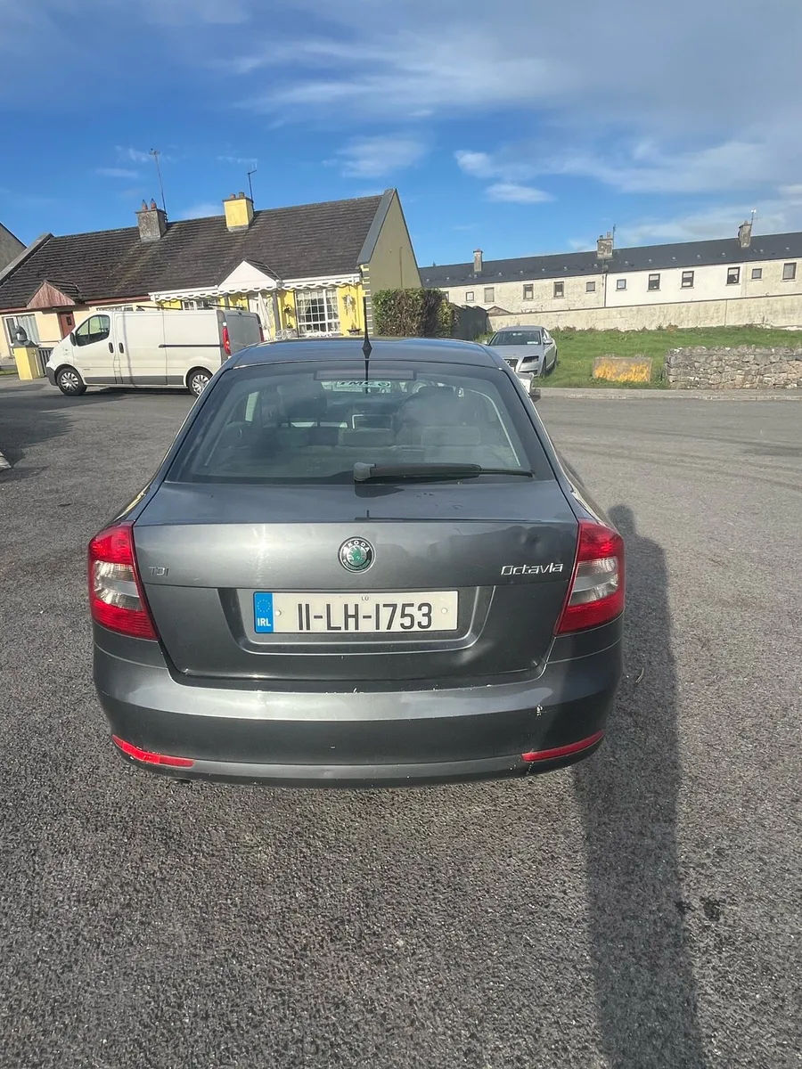 2011skoda 1.6 diesel - Image 4
