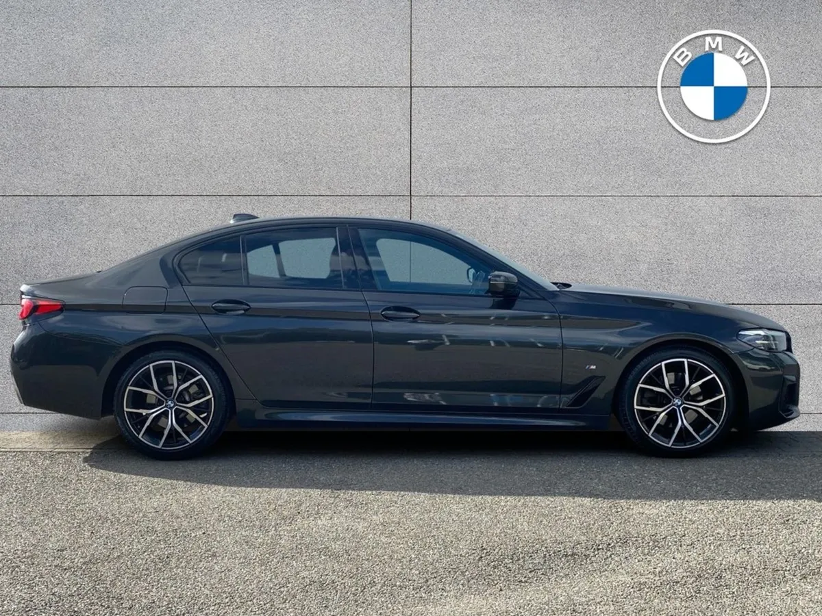 BMW 5 Series 520d M Sport Saloon - Image 4