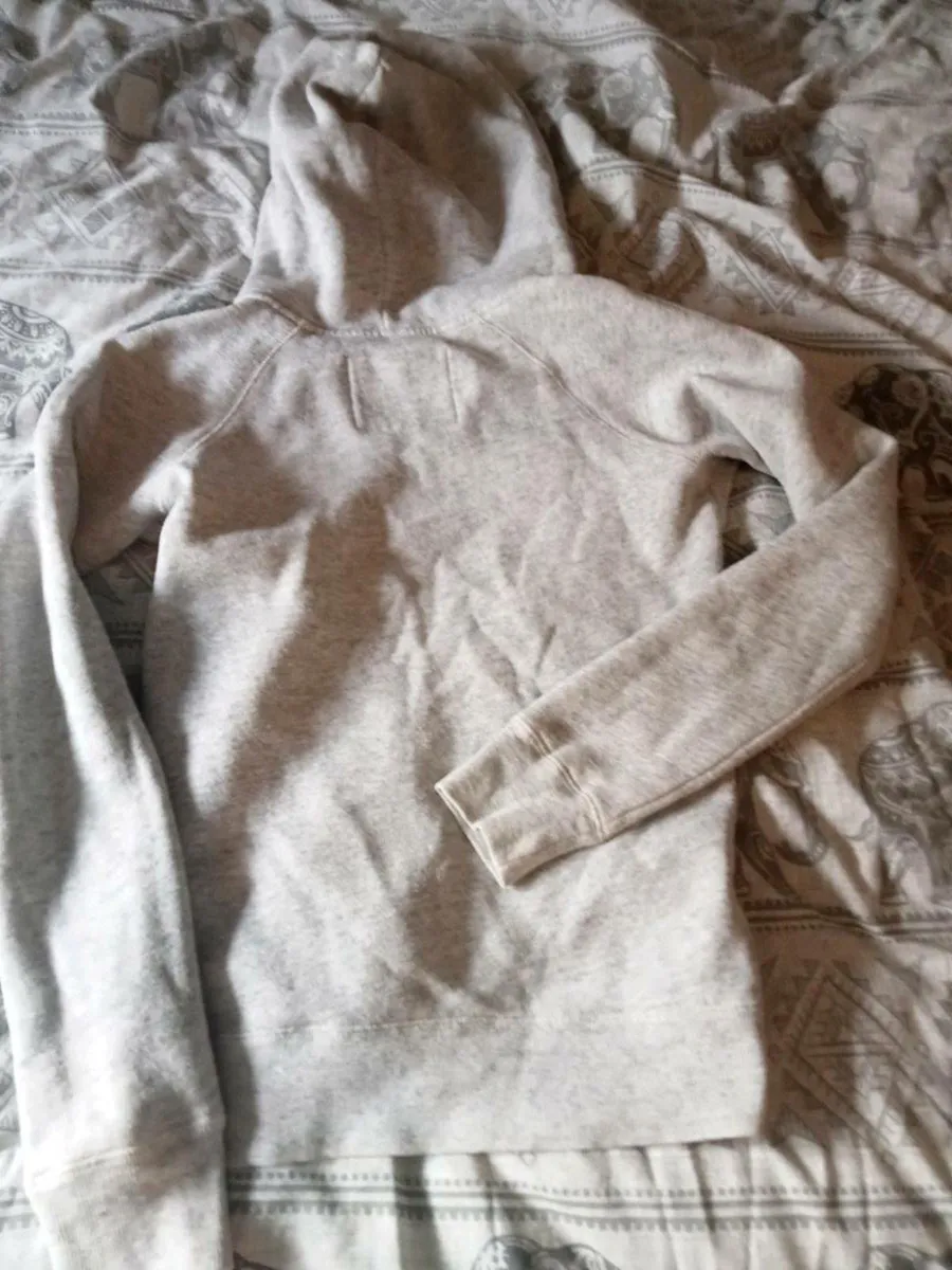 Ladies jack wills grey hoody size 8_10 - Image 2