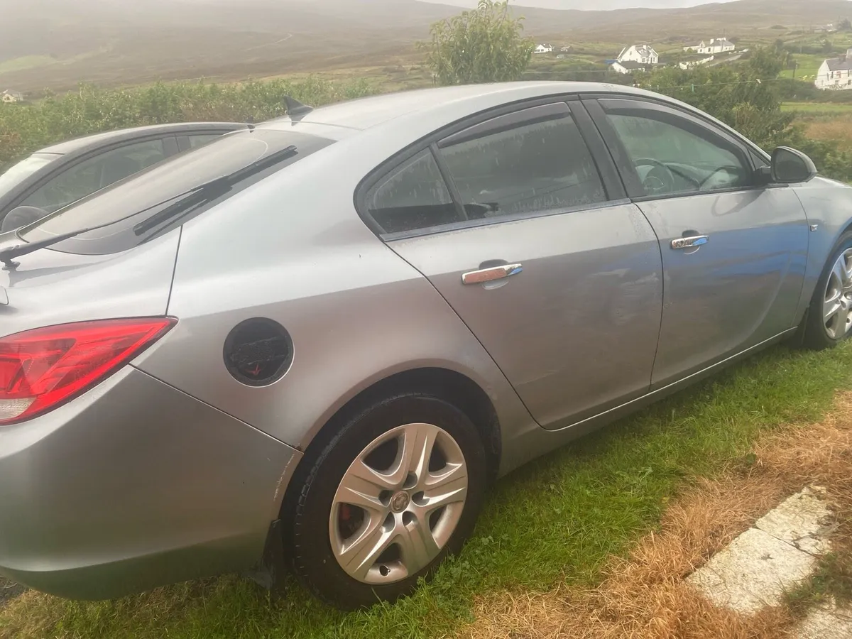 Opel insignia 2012 - Image 2