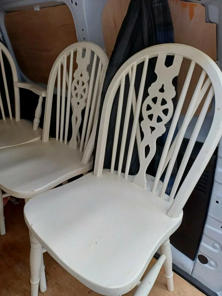 Antique Windsor Wheelback Kitchen Chairs - Image 4