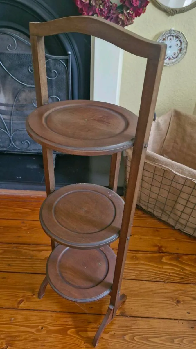 Plant stand