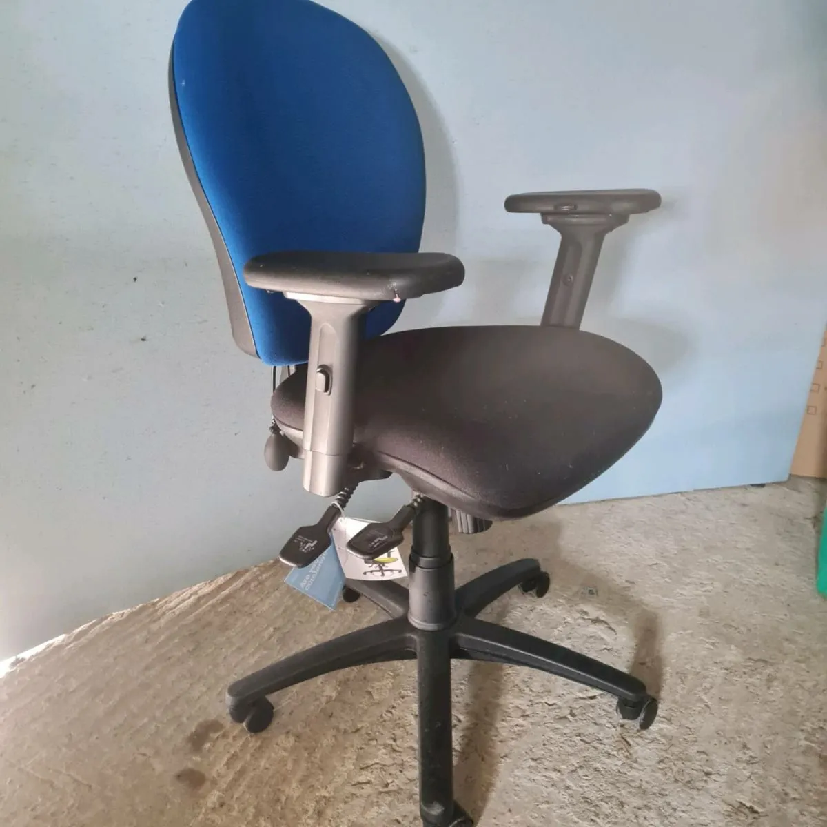 Torasan opus extra lumber office chairs - Image 1