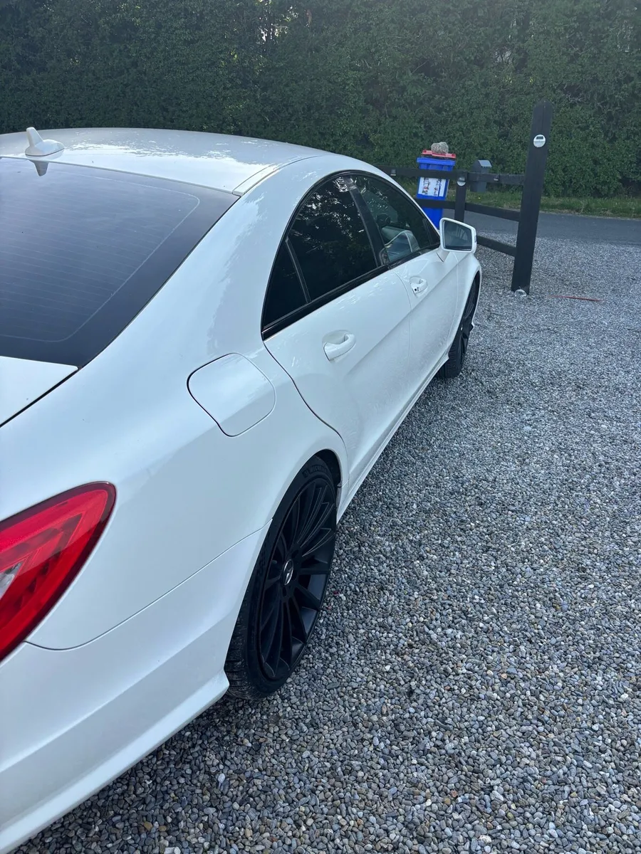 Mercedes CLS250 - Image 2