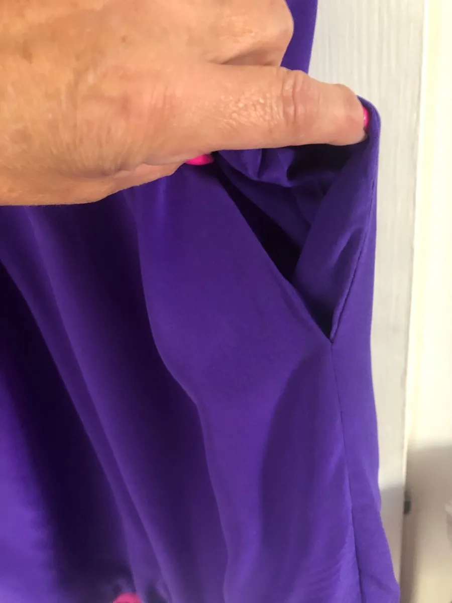 Ladies stunning dress with pockets size 10 €15 - Image 3