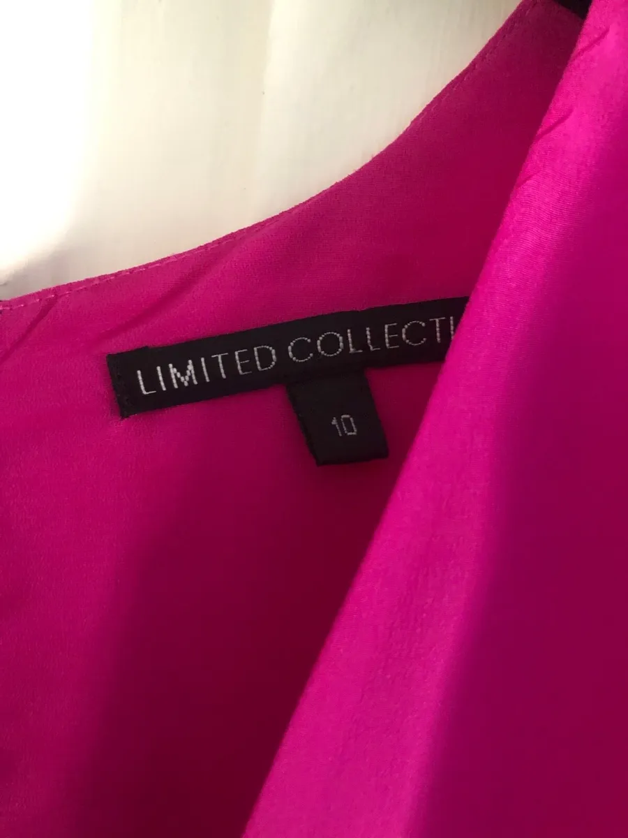 Ladies stunning dress with pockets size 10 €15 - Image 4