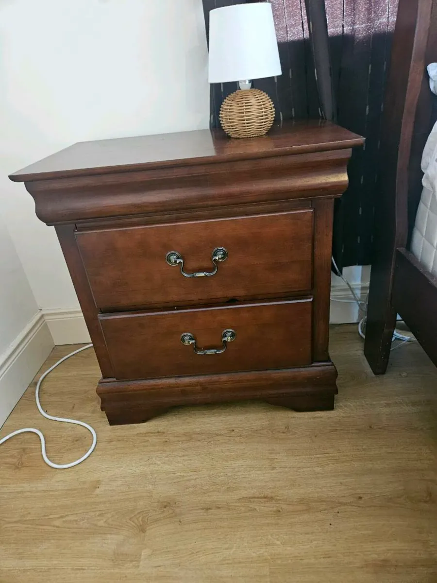 Bedroom furniture - Image 3