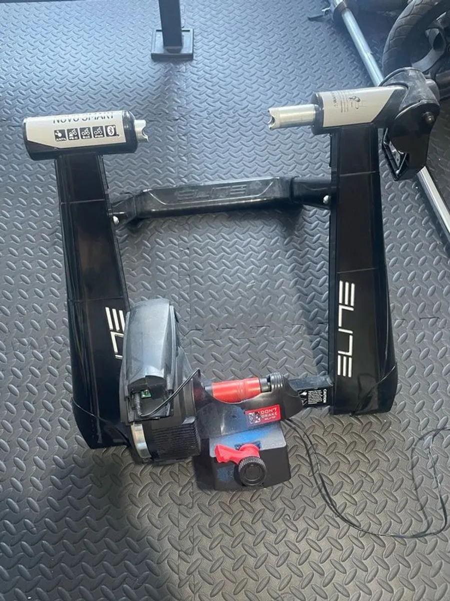 Elite Novo Smart Turbo Trainer & Tacx Turbo Wheel - Image 1