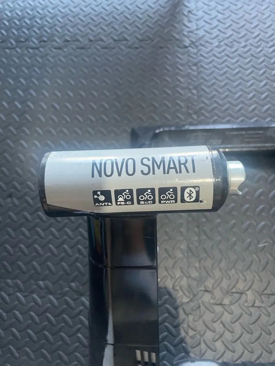 Elite Novo Smart Turbo Trainer & Tacx Turbo Wheel - Image 2
