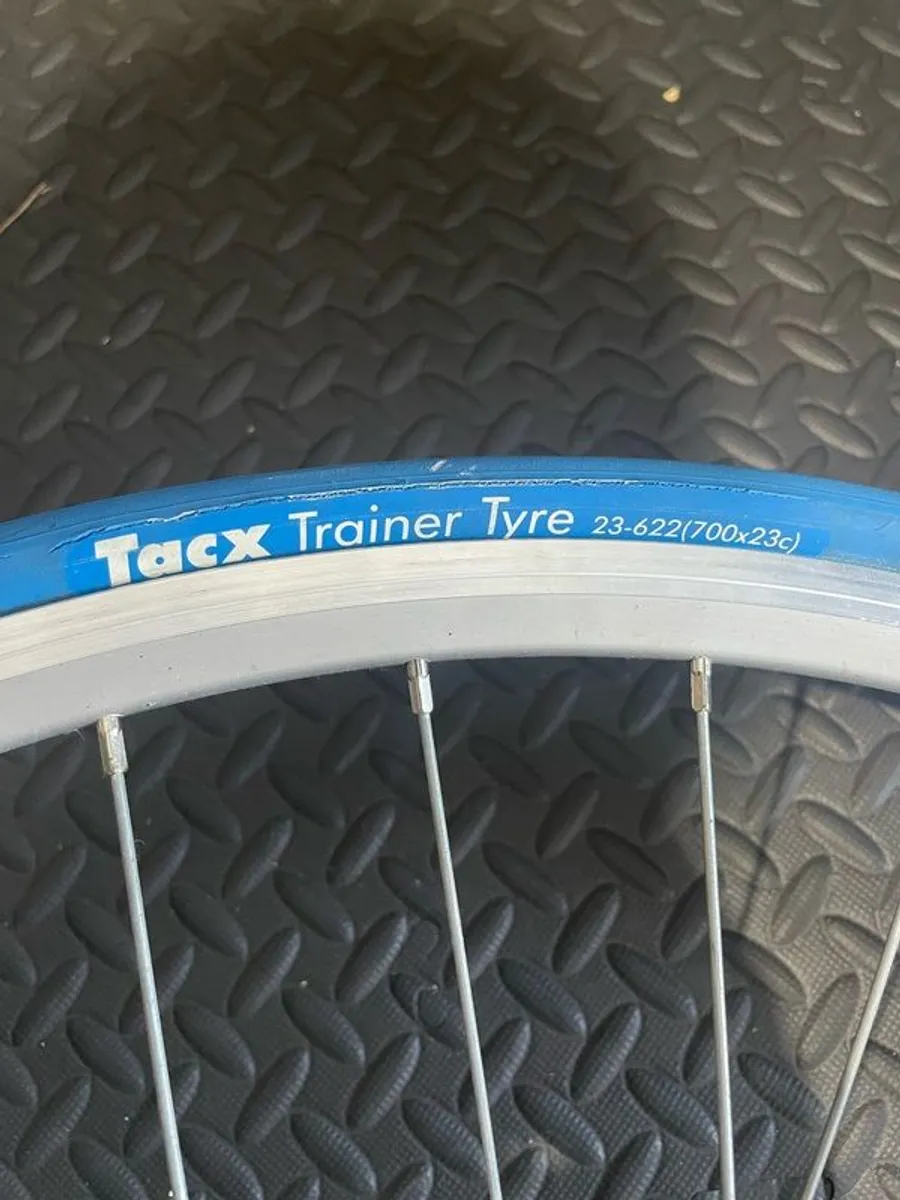 Elite Novo Smart Turbo Trainer & Tacx Turbo Wheel - Image 4