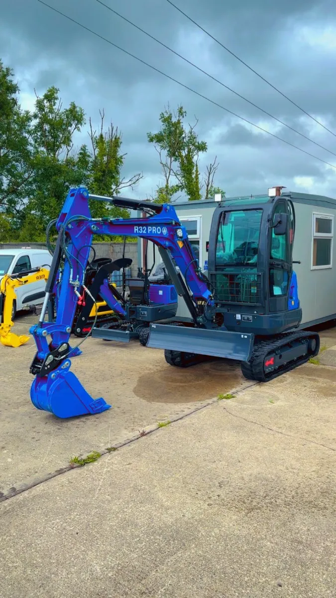 Rippa R32 Pro... 3.2 Ton Excavator... - Image 4