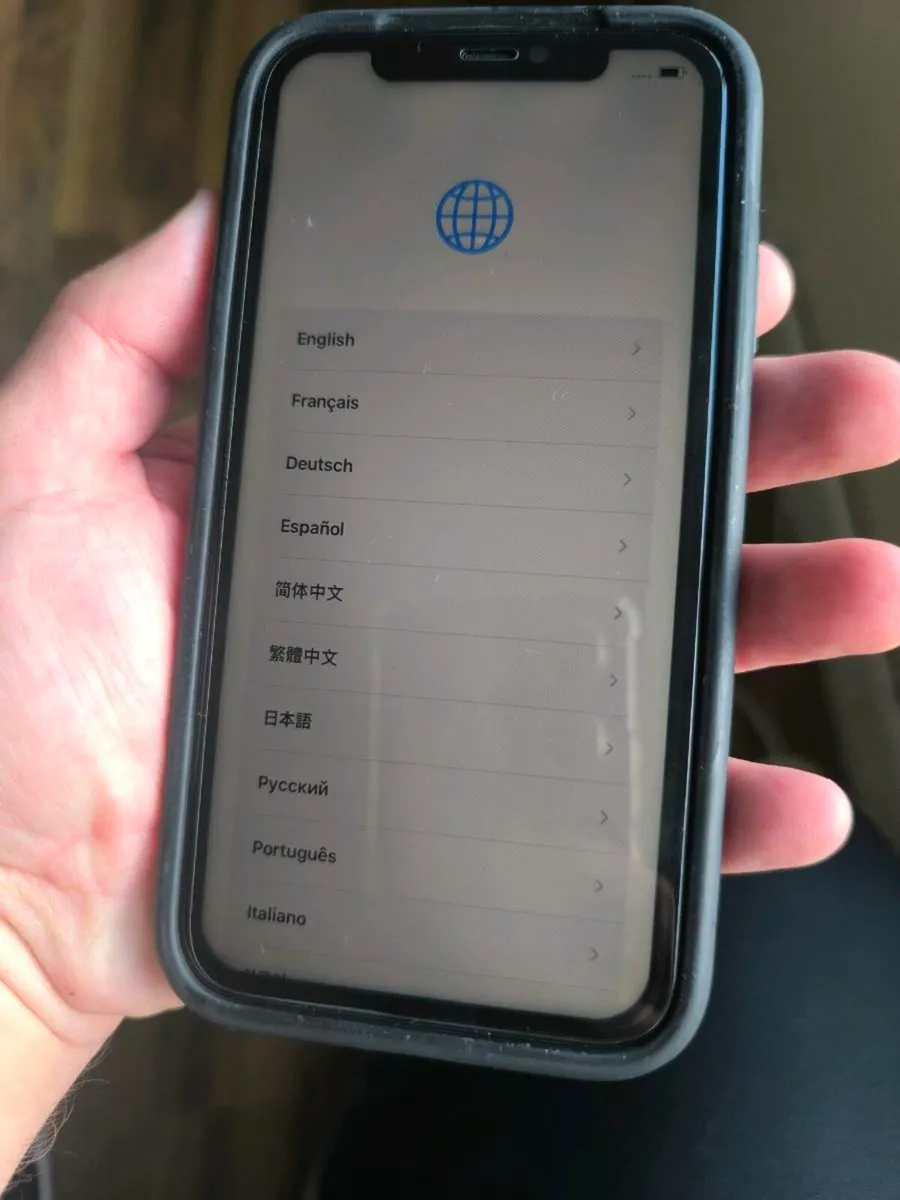 iPhone 11 - Image 2