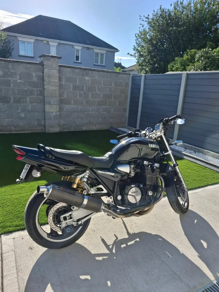 YAMAHA XJR 1300 - Image 2
