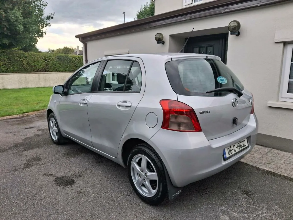 Toyota Yaris New Nct 09/2026 - Image 4