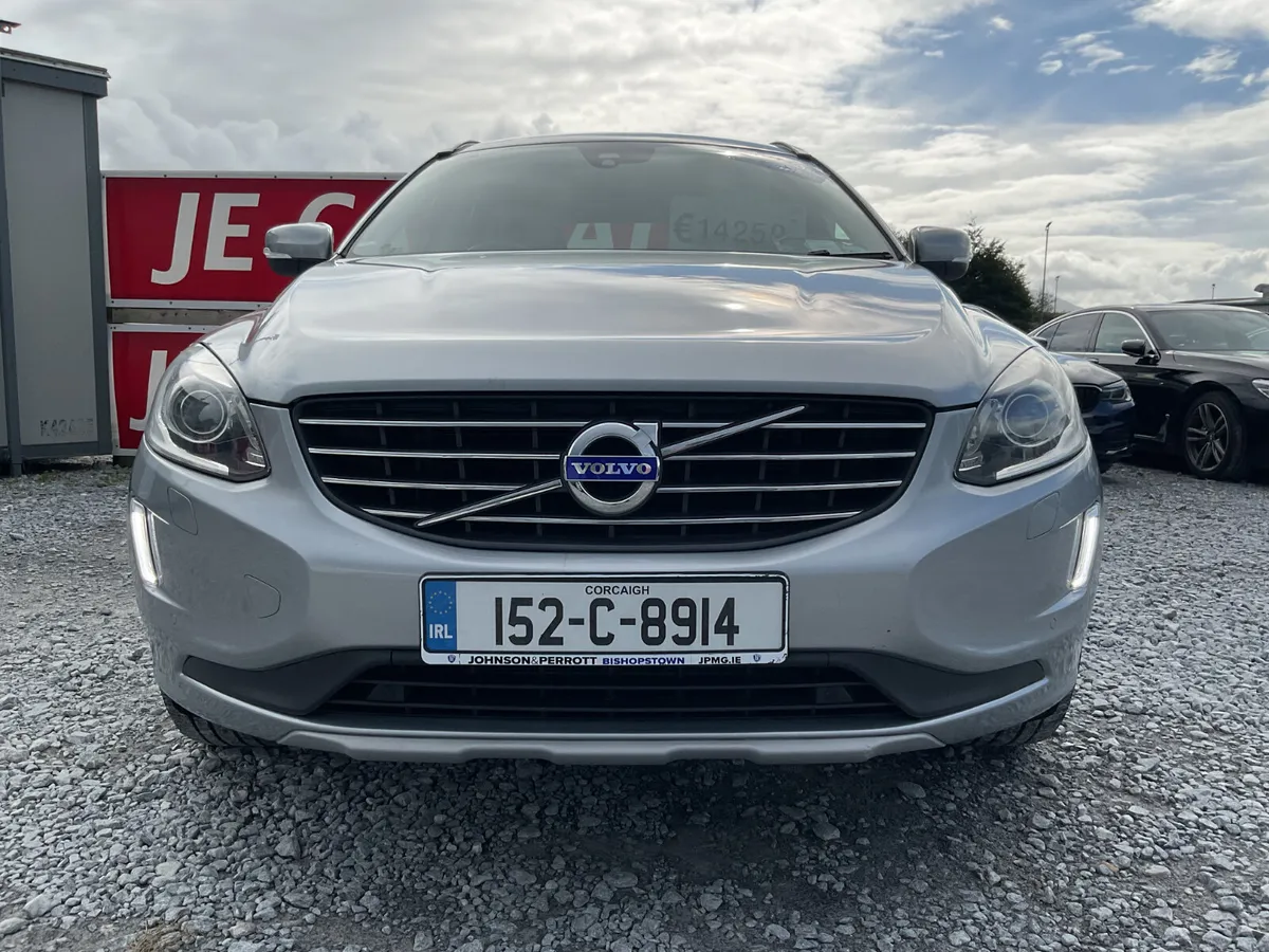 VOLVO XC60 2.0 D4 AUTOMATIC LOW KMS SPOTLESS - Image 3