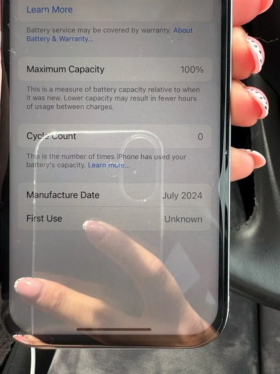 Apple Iphone 15 - Image 4