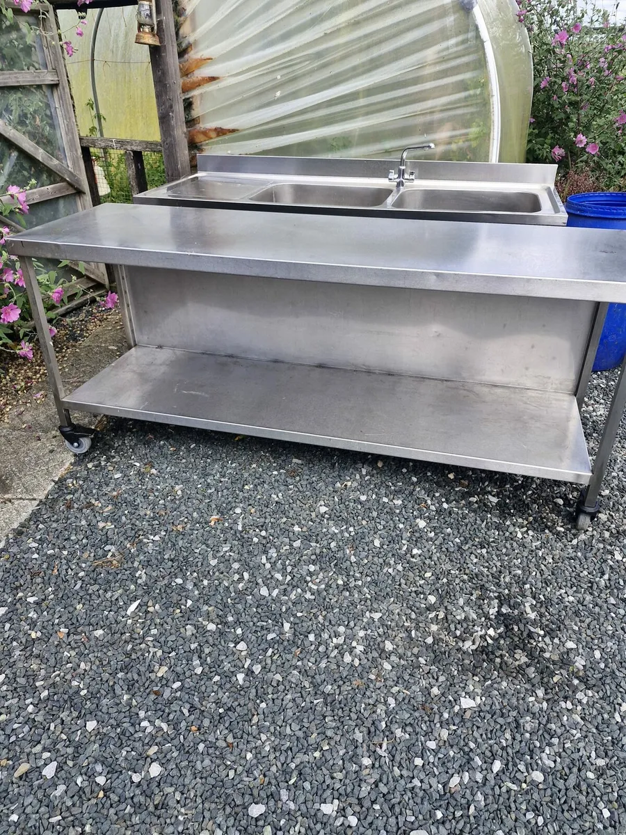 Stainless steel sink + table - Image 3