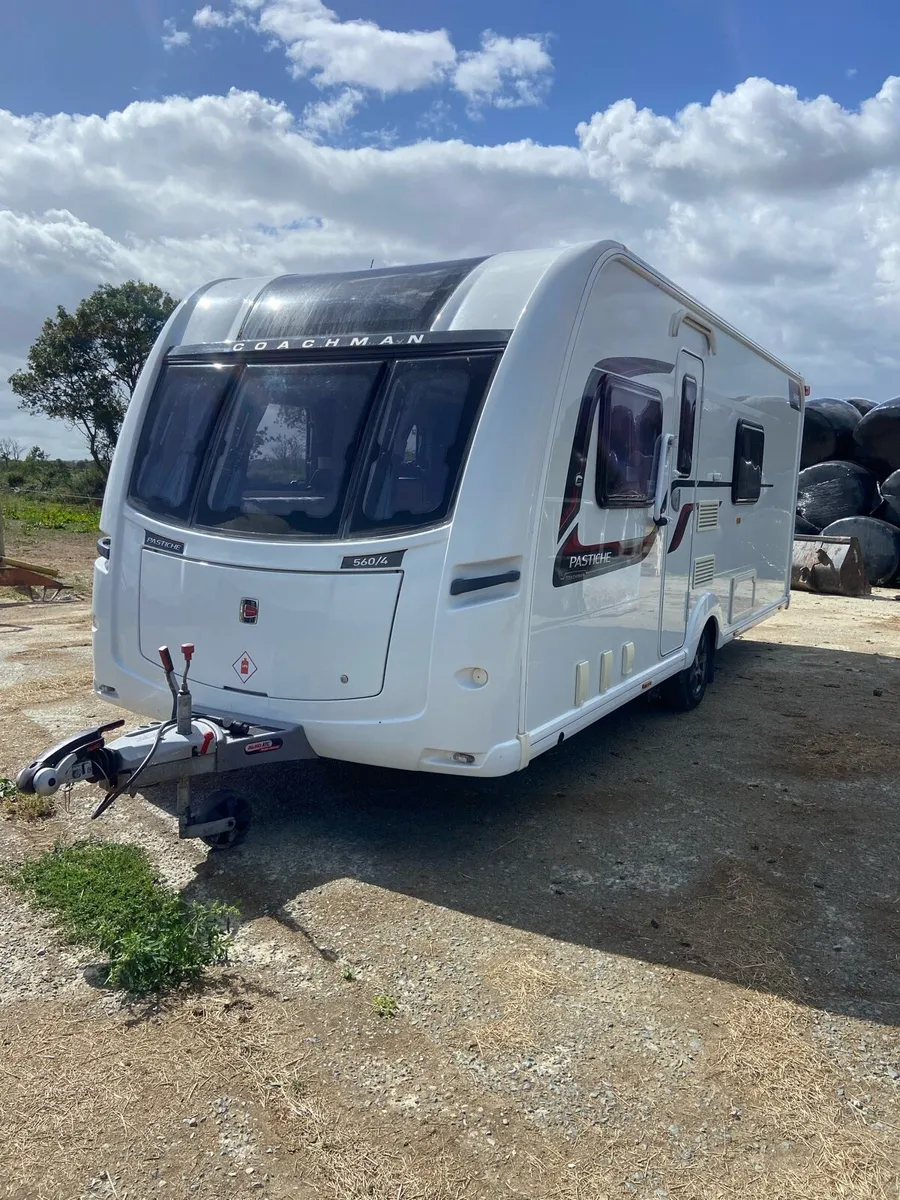 Coachman pastiche - Image 1
