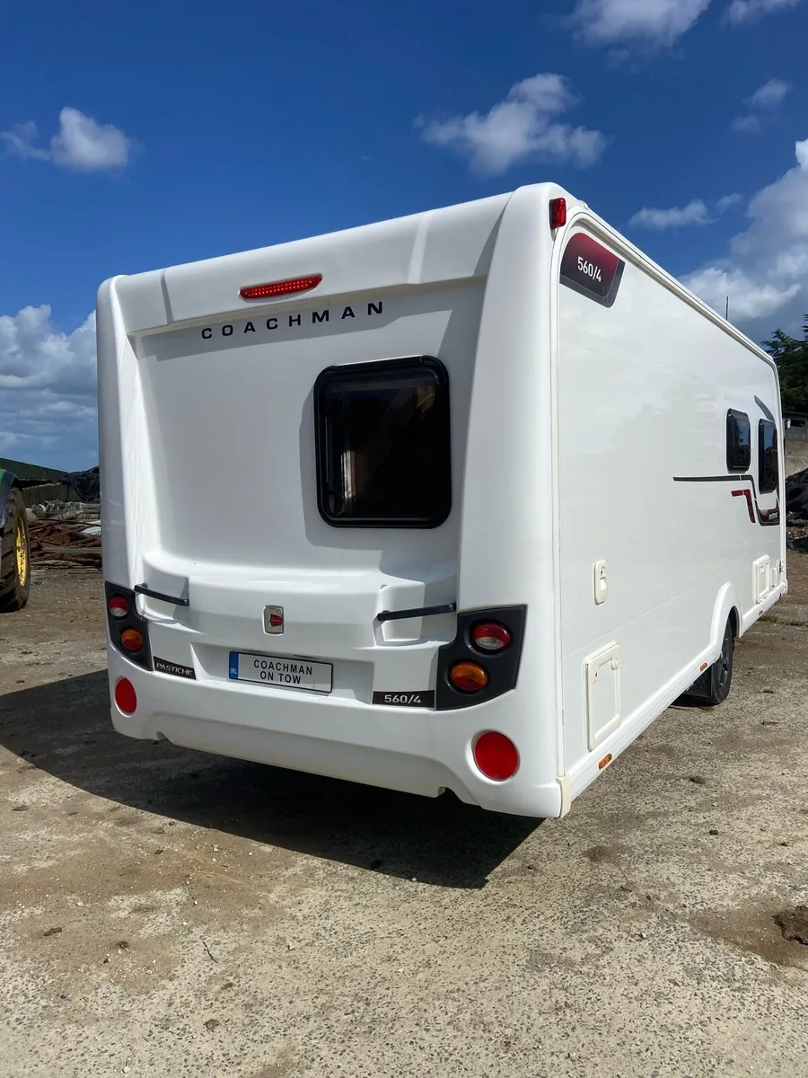 Coachman pastiche - Image 3