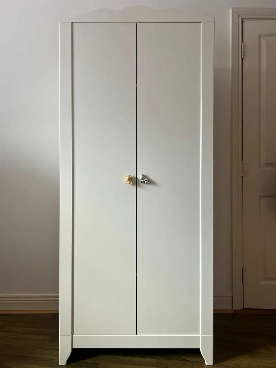 Kids/baby wardrobe - Image 1