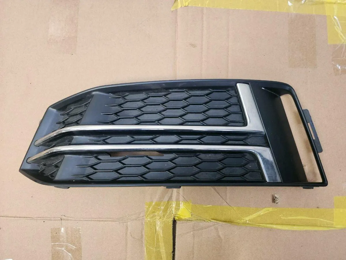 Left Grille Bumper Fog Light For AUDI S line b9 - Image 1