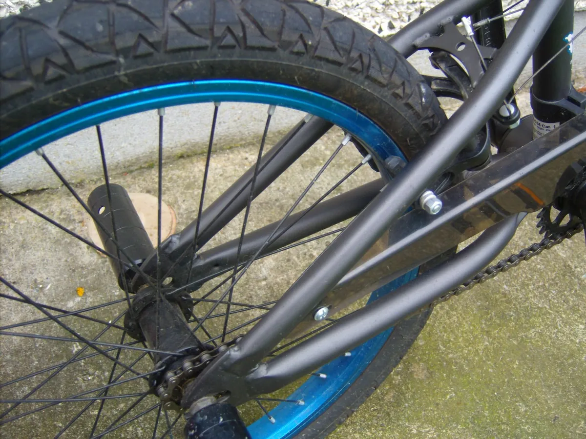 bicycle - Image 2