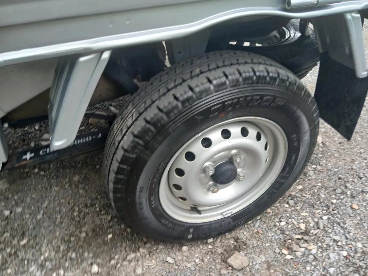 Daihatsu hijet - Image 4