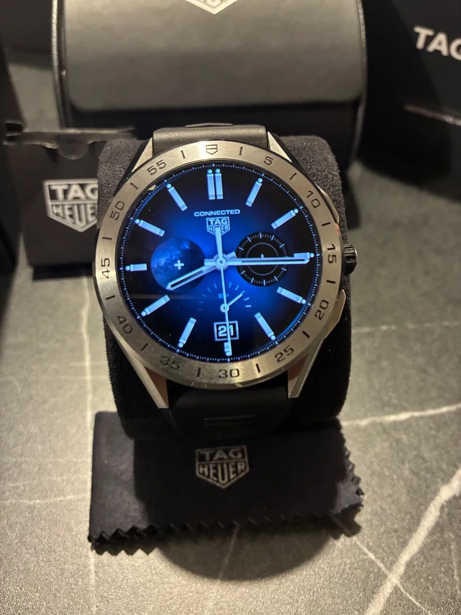 Tag Heuer Connected - Image 1