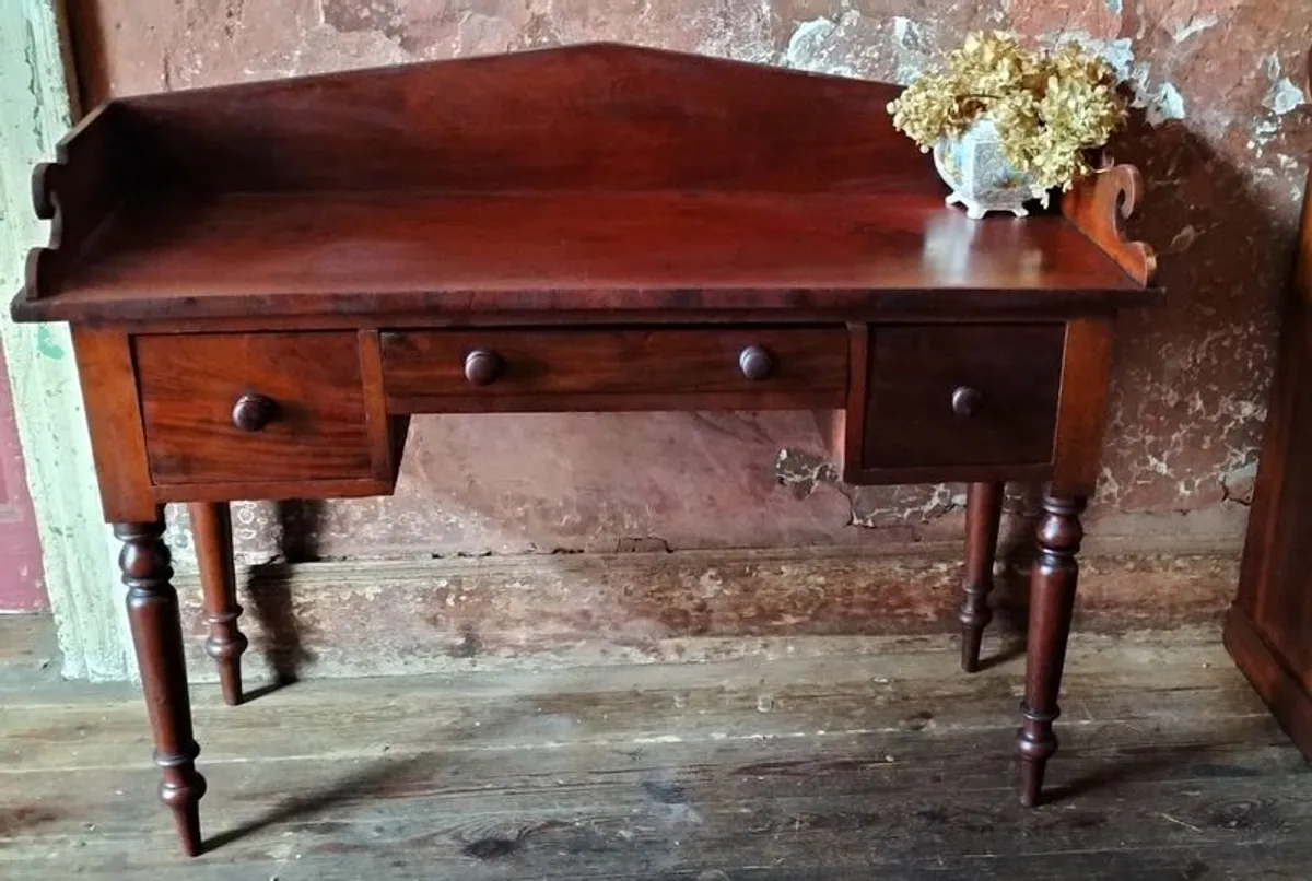 William IV mahogany Desk or Sideboard. - Image 2