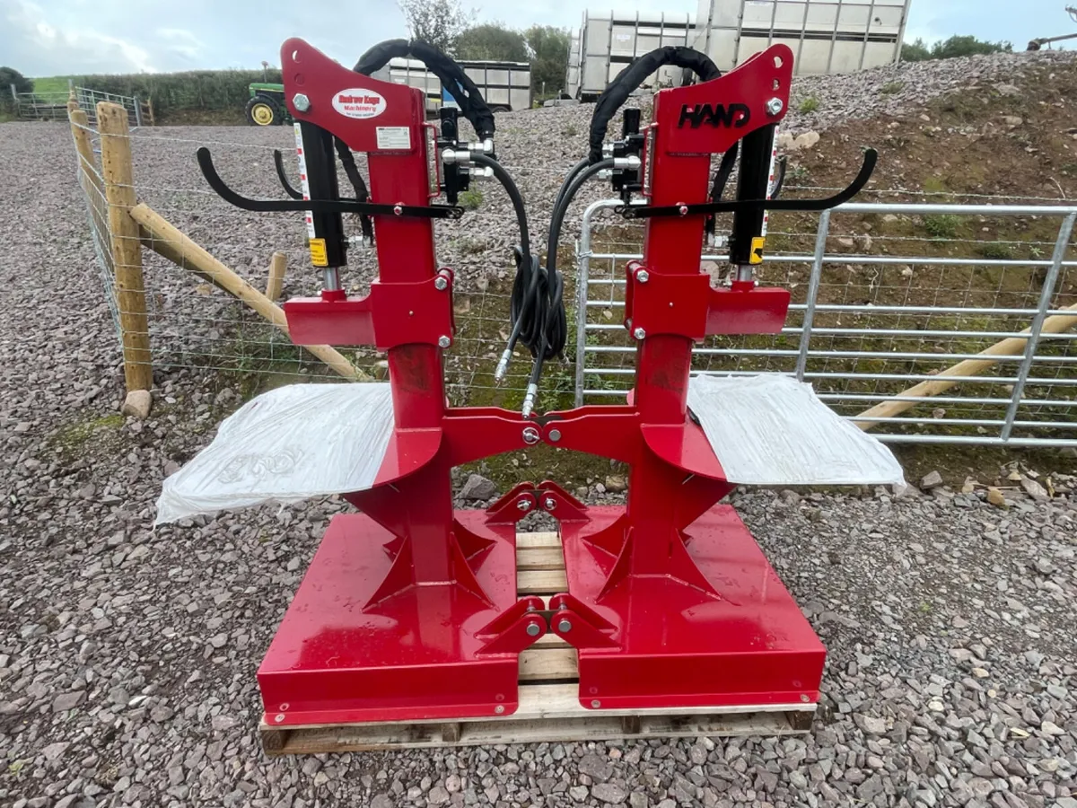 New HAND ENGINEERING log splitters - Image 1