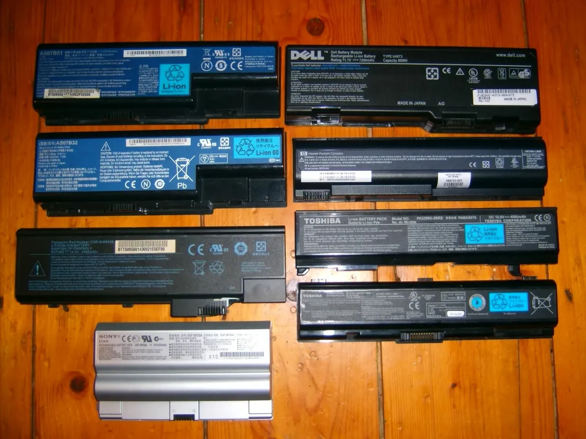 laptop battery - Image 1