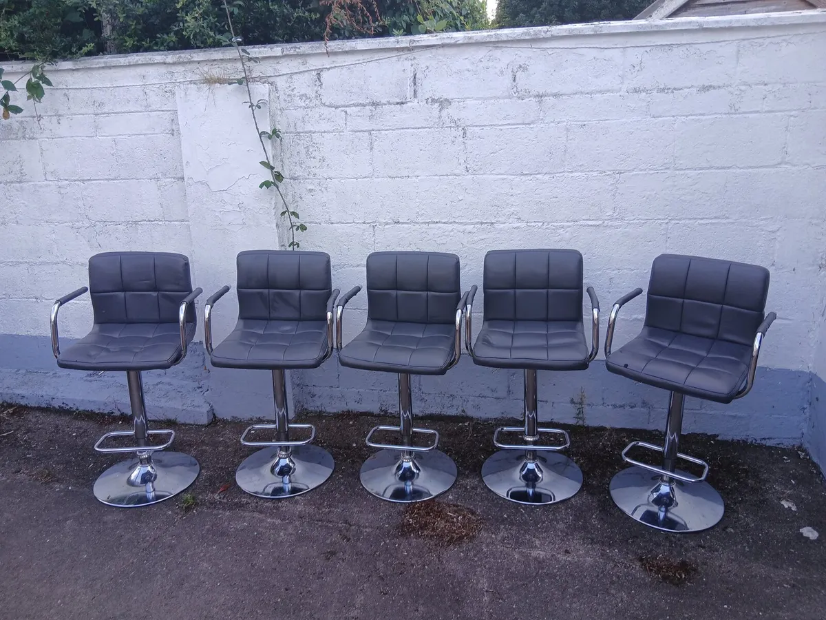 5 kitchen stools for sale