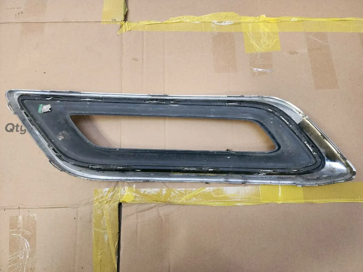 Ford Mondeo mk5  2018 Fog chrome with plastic - Image 2
