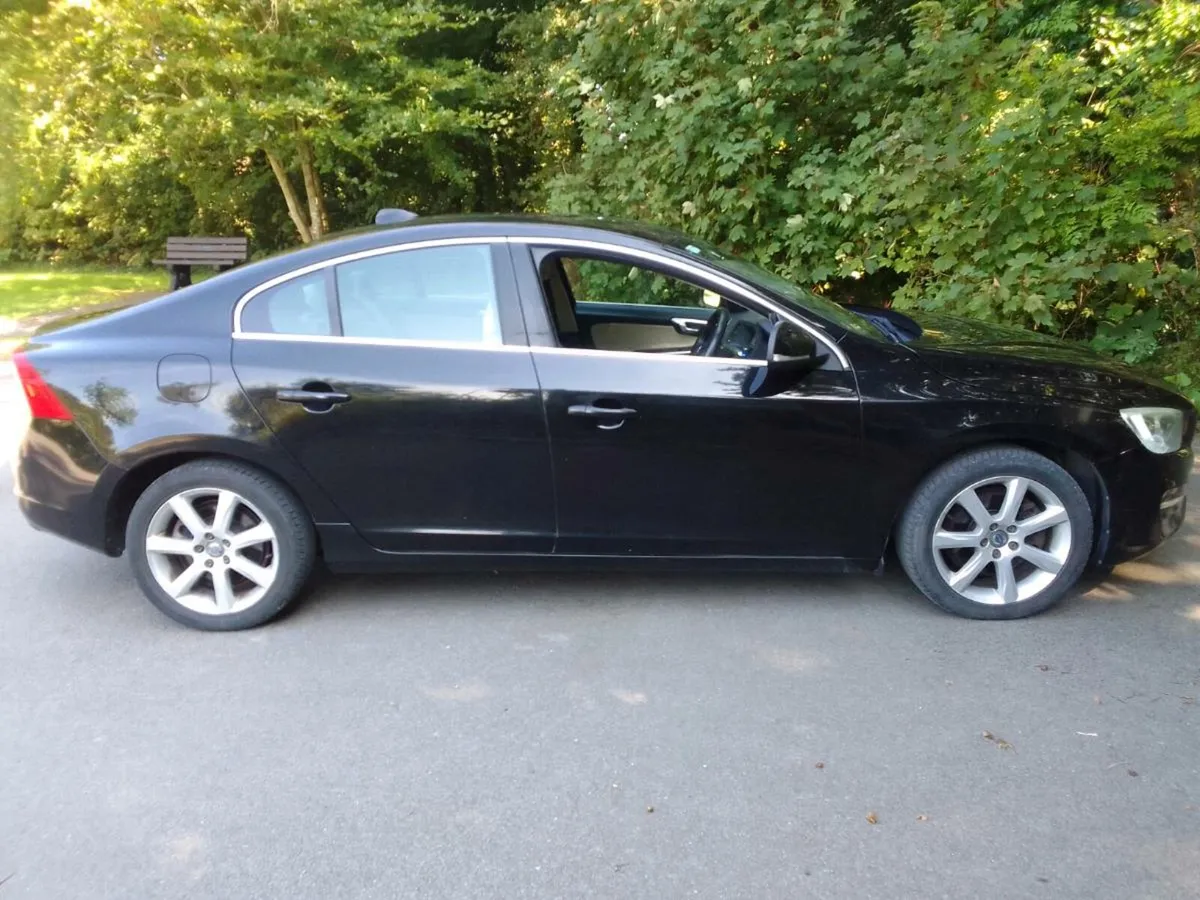 Volvo s60 - Image 2