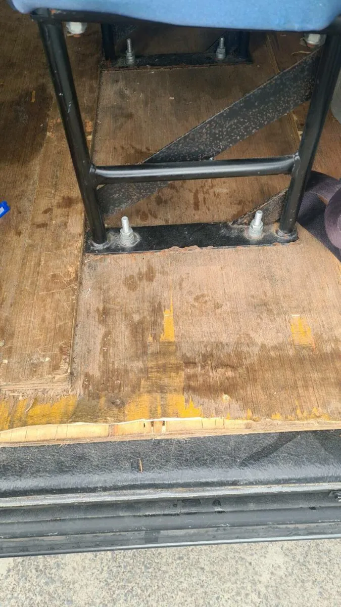 3 seater seats - Image 2