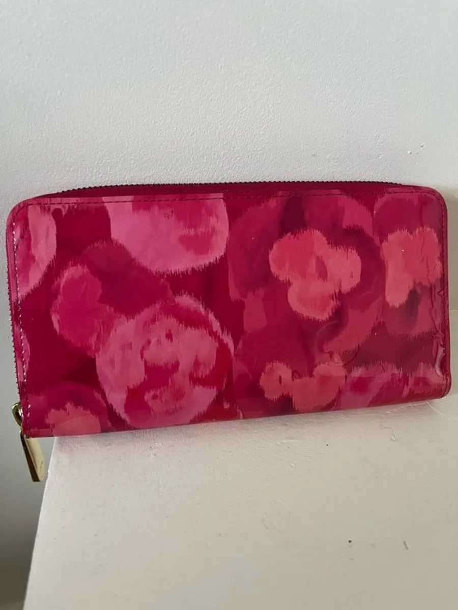 louis vuitton wallet - Image 1