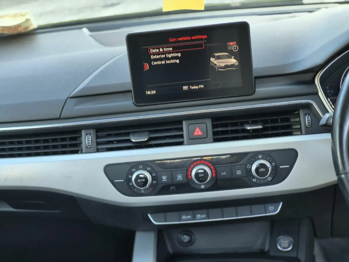 Audi A4 2016 - Image 2