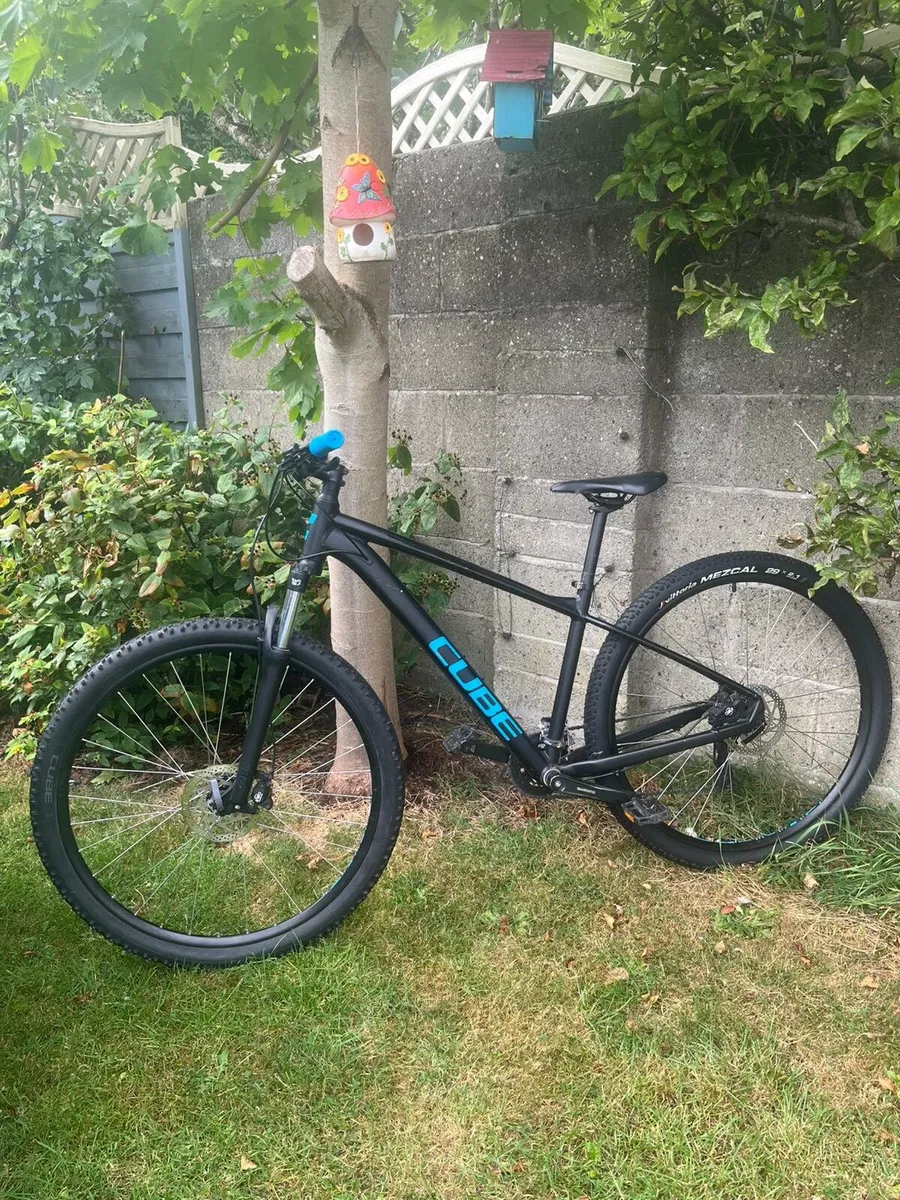 CUBE AIM HARDTRAIL MOUNTAIN BIKE - Image 1