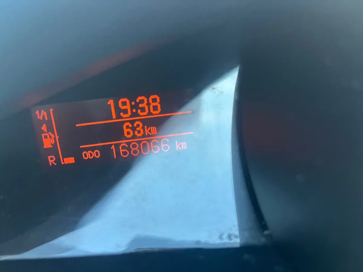 2015 Toyota Verso 1.6 diesel - Image 2